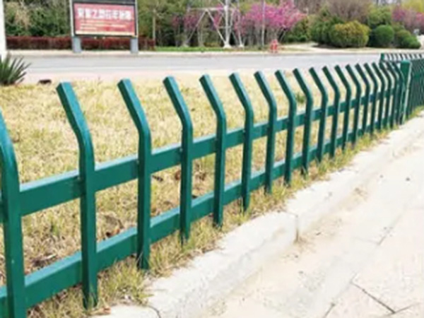 標(biāo)準(zhǔn)柵欄